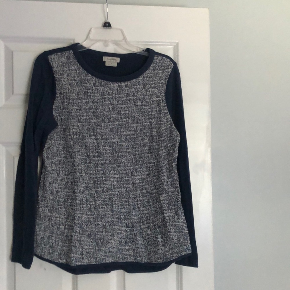 Long sleeve top